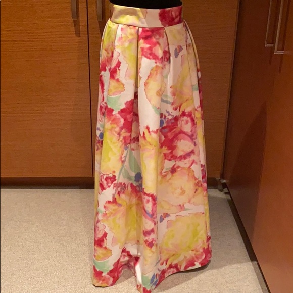 Garden party skirt - Picture 4 of 4